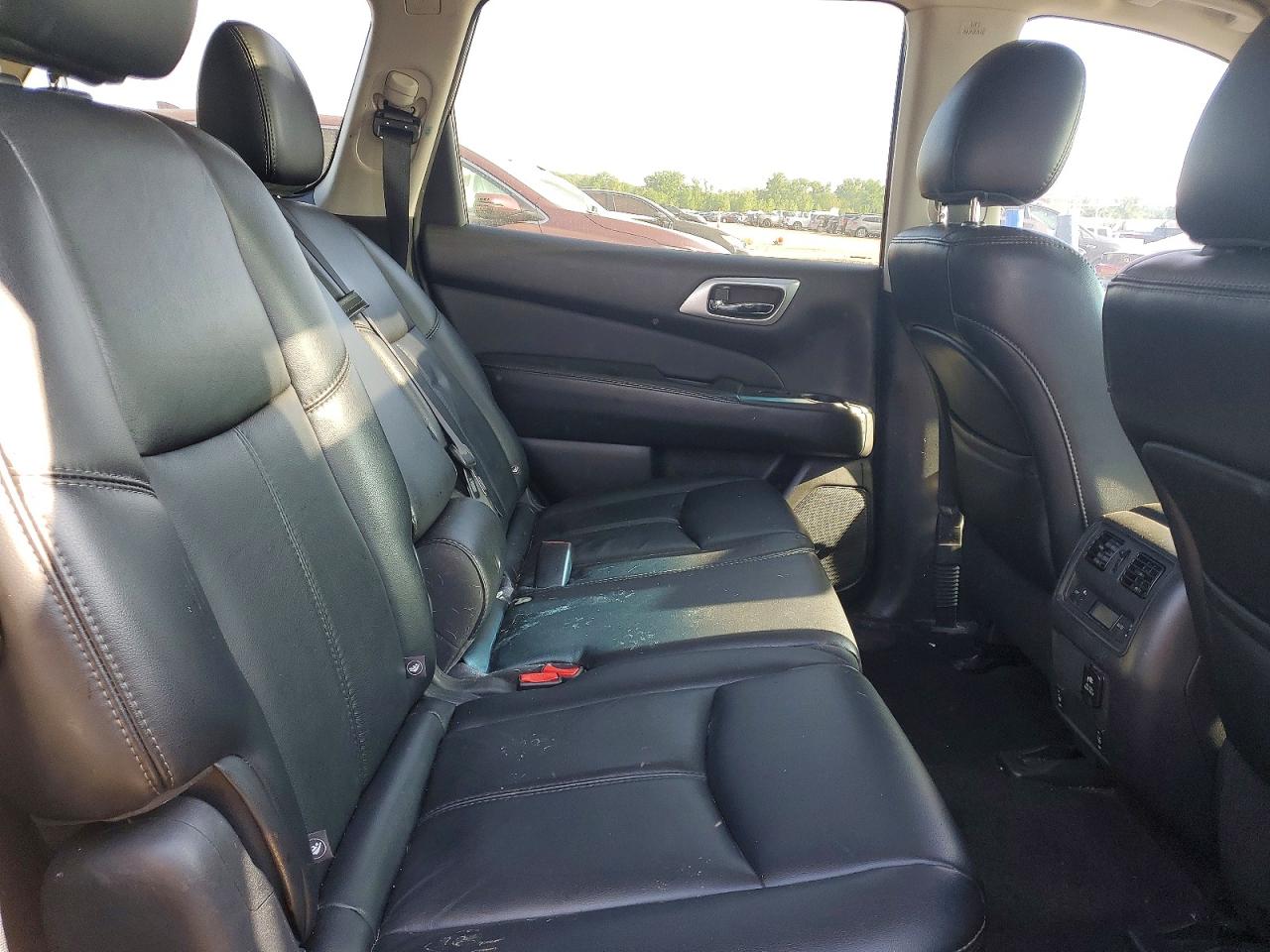 Nissan Pathfinder Sl