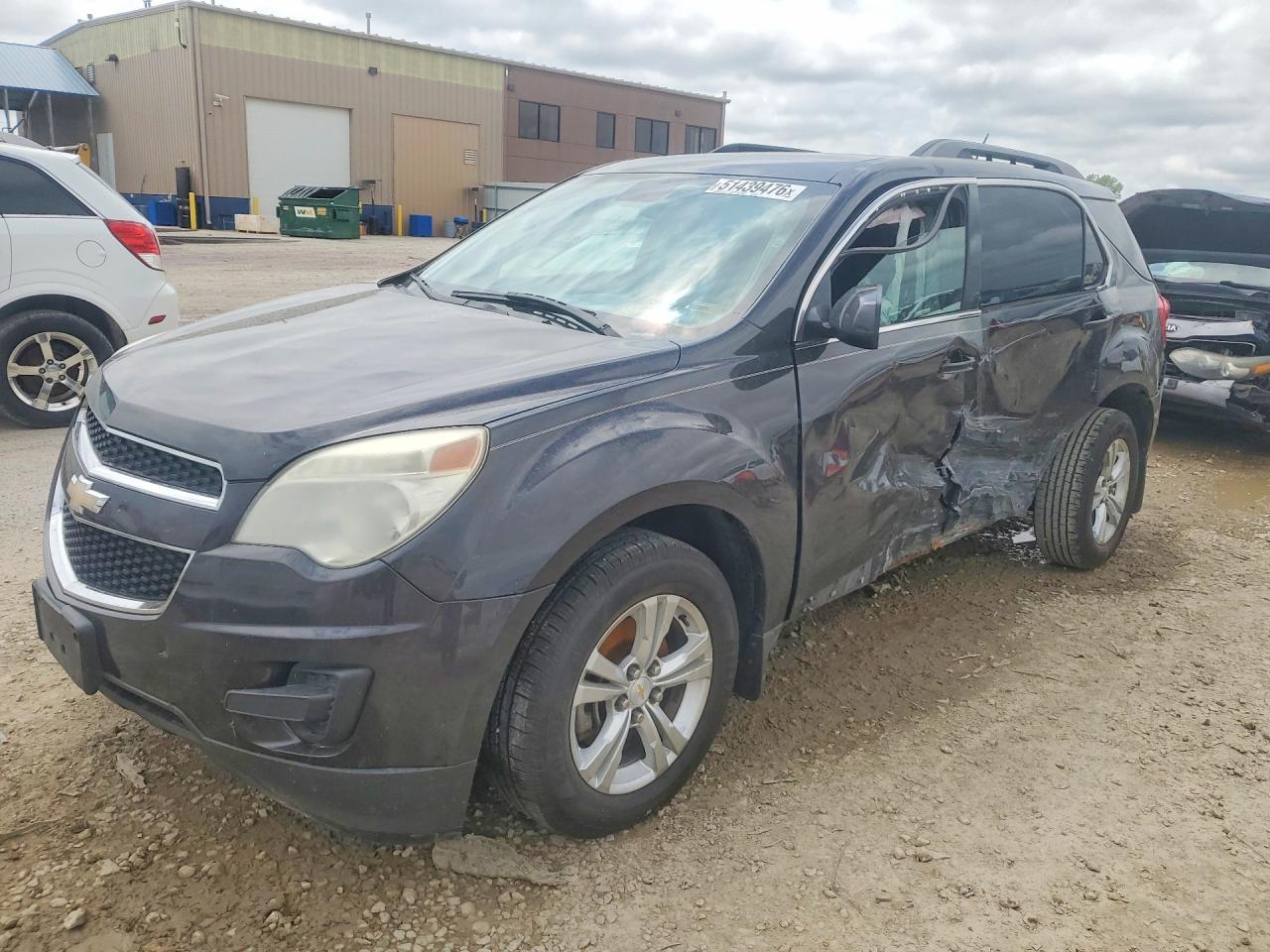 Salvage Chevrolet Equinox Image