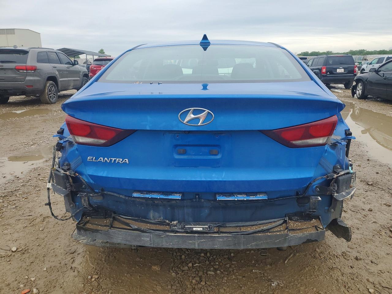 Hyundai ELANTRA Value Edition