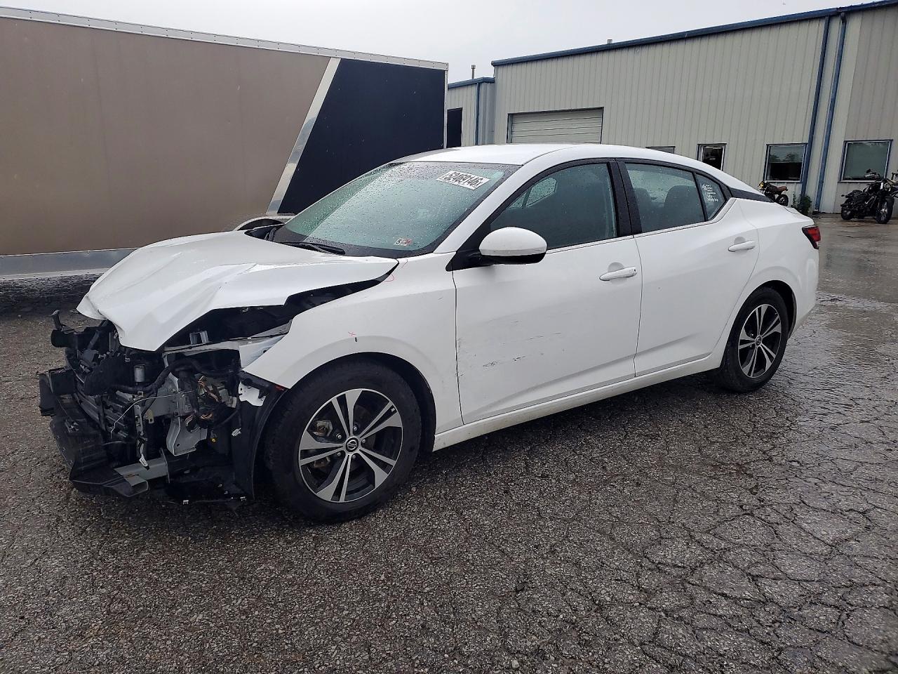 Salvage Nissan Sentra Image