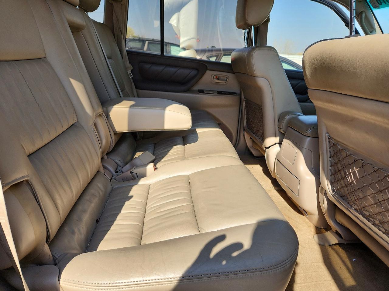 Toyota Land Cruis Base
