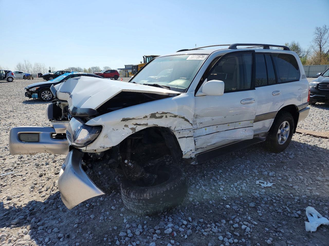 Salvage Toyota Land Cruis Image