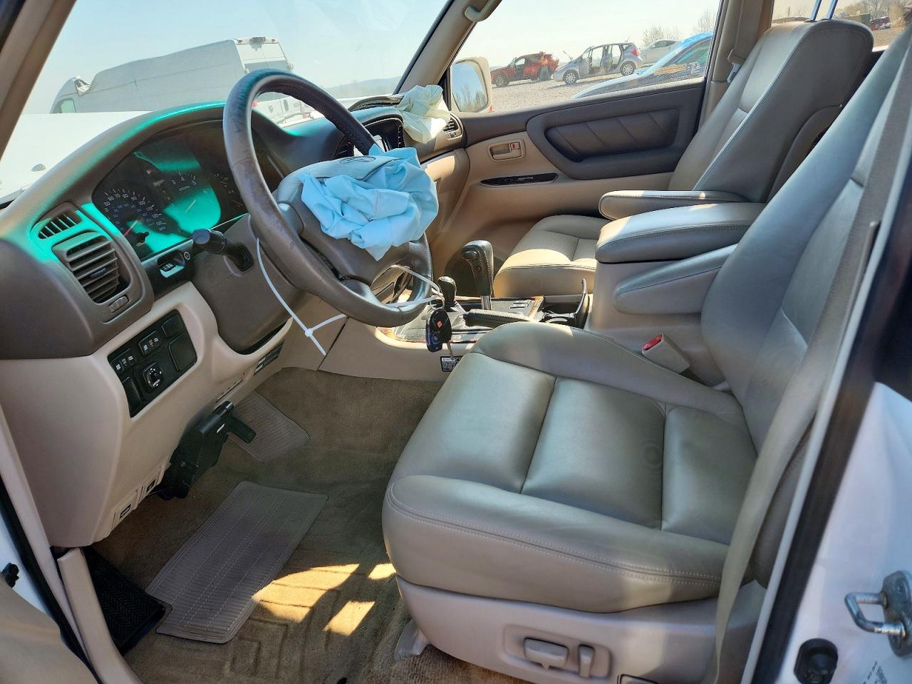 Toyota Land Cruis Base