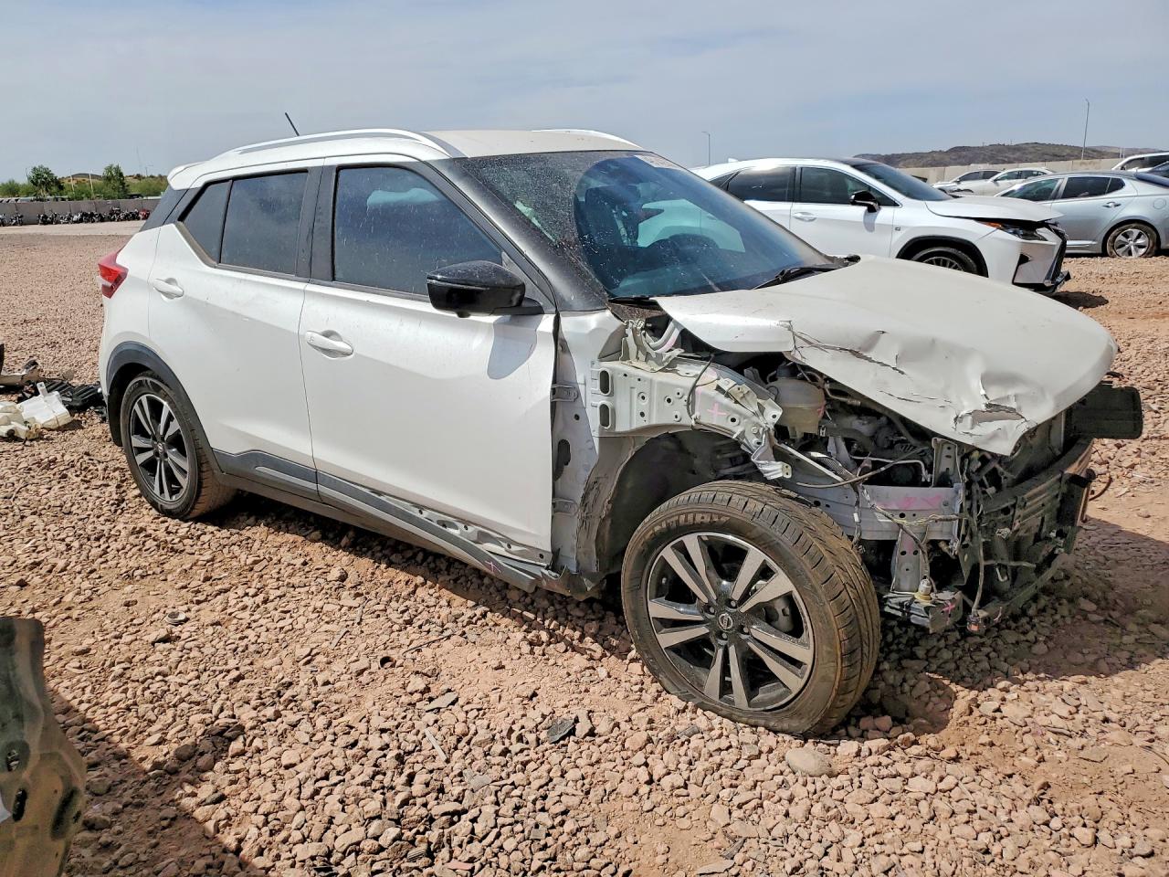 Nissan Kicks Sr