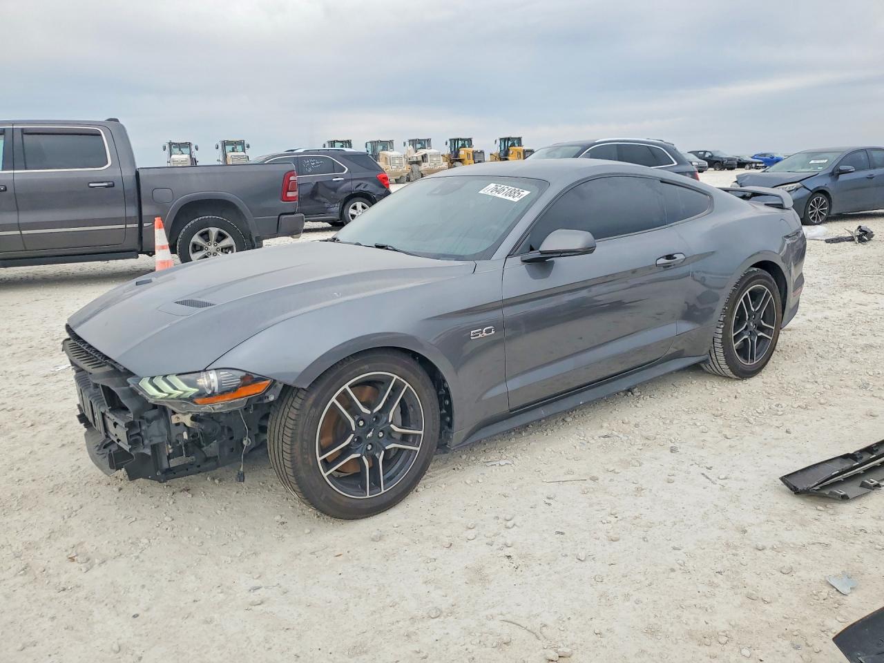 Salvage Ford Mustang Image