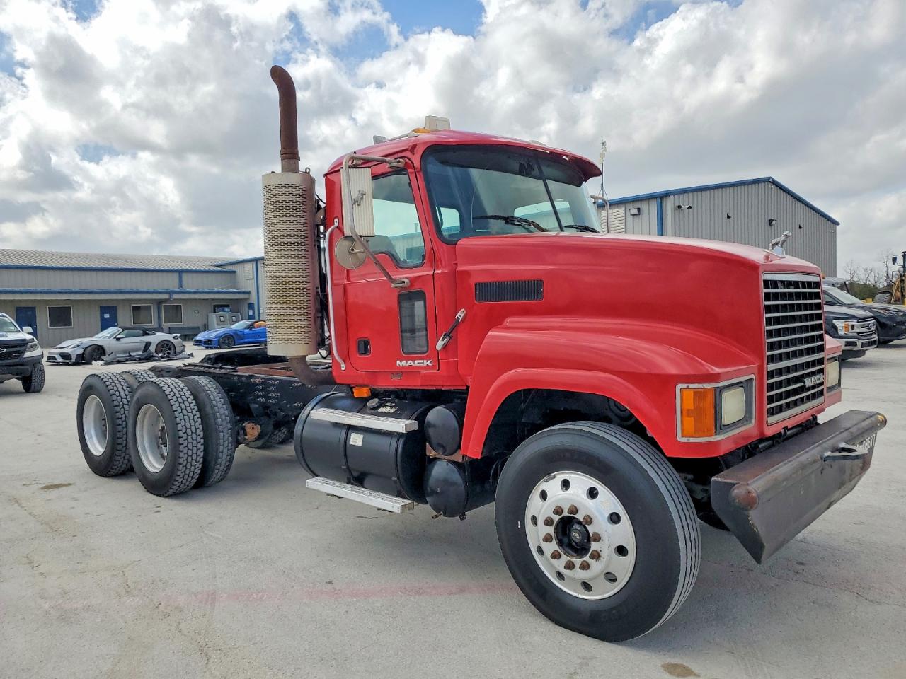 Salvage Mack Other Image