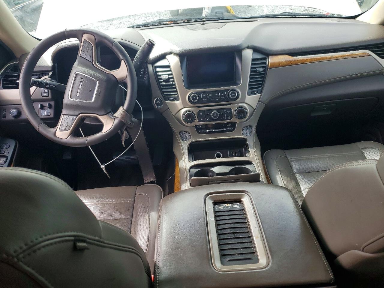 GMC Yukon Denali