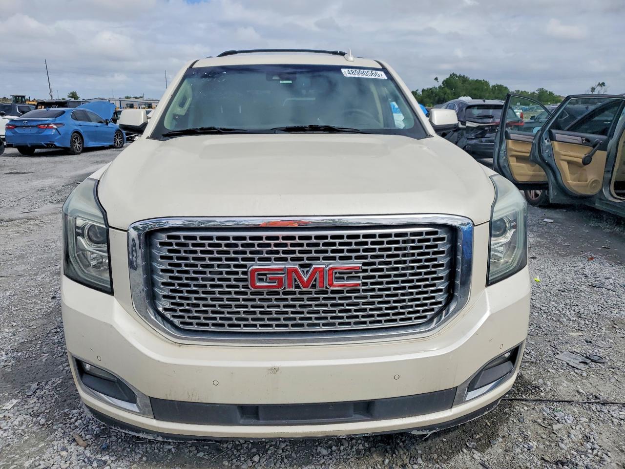 GMC Yukon Denali