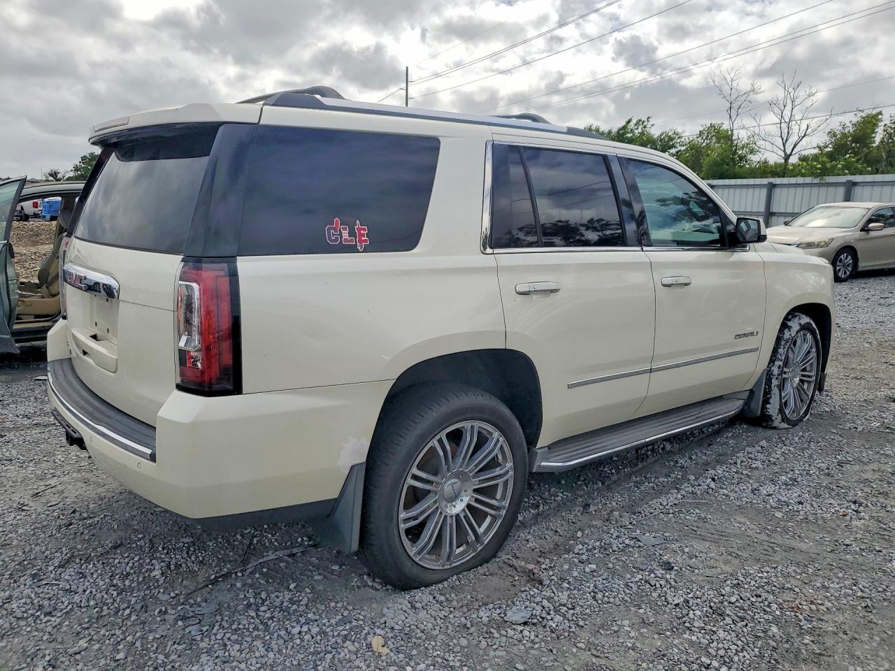 GMC Yukon Denali