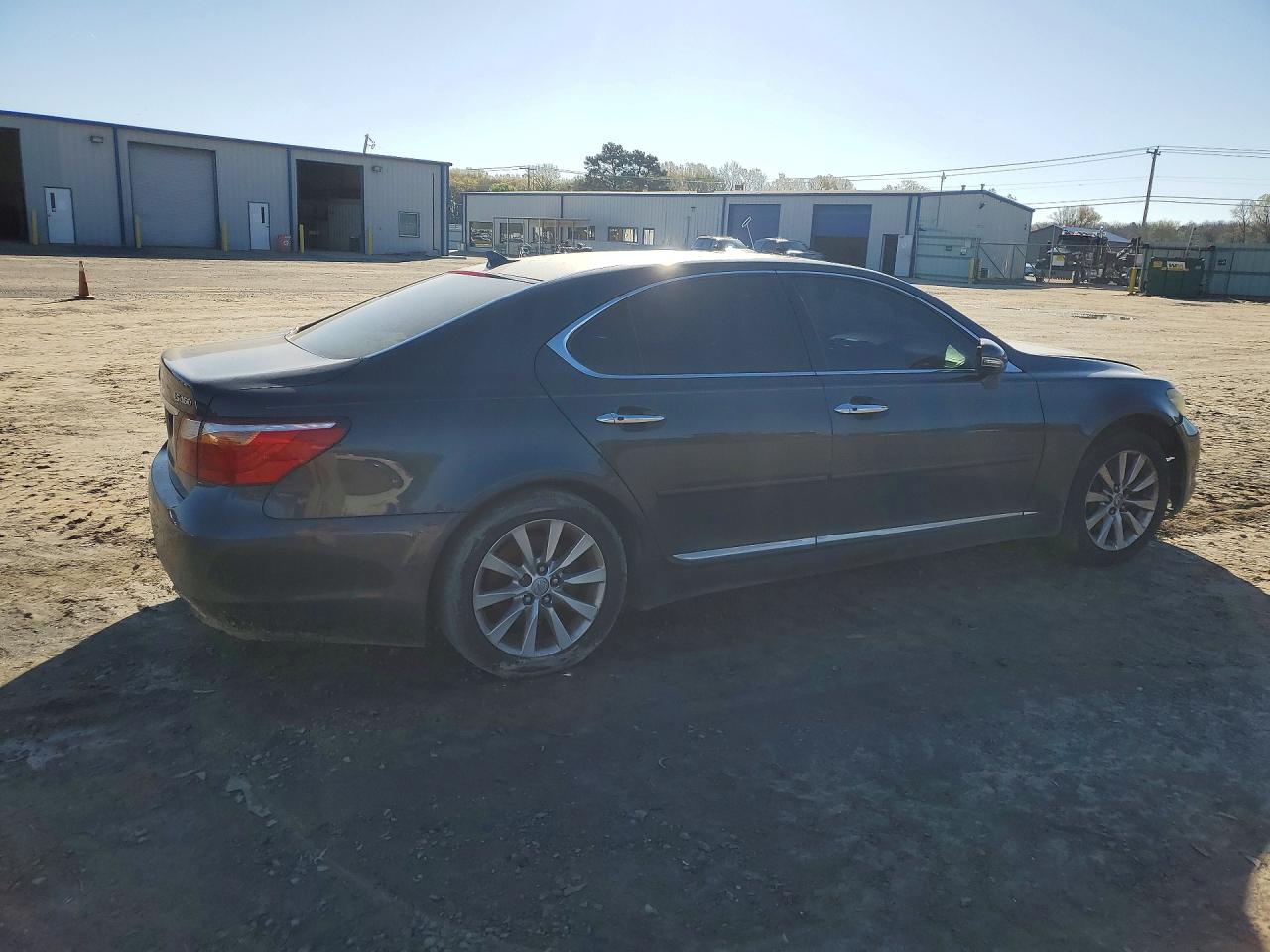 Lexus LS Base