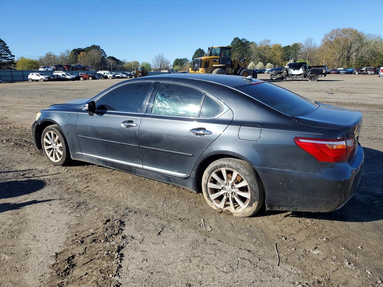 Lexus LS Base