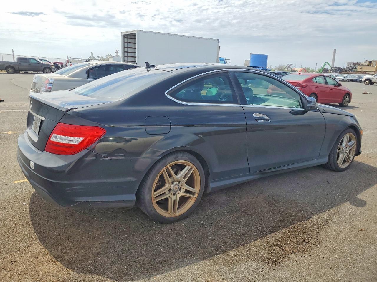 Mercedes-Benz C-Class 250