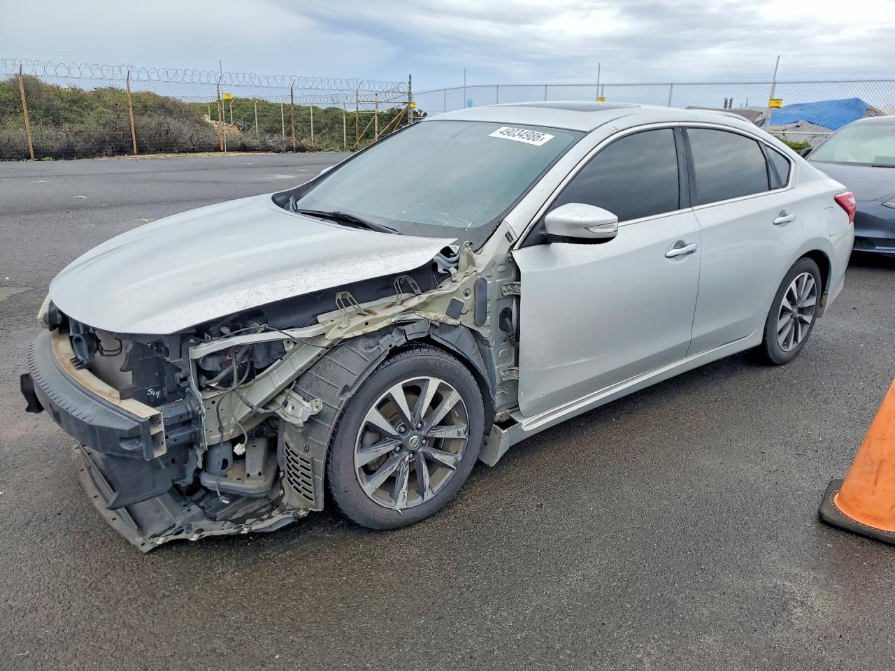 Salvage Nissan Altima Image