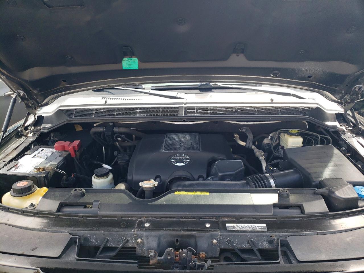 Nissan Armada Sv