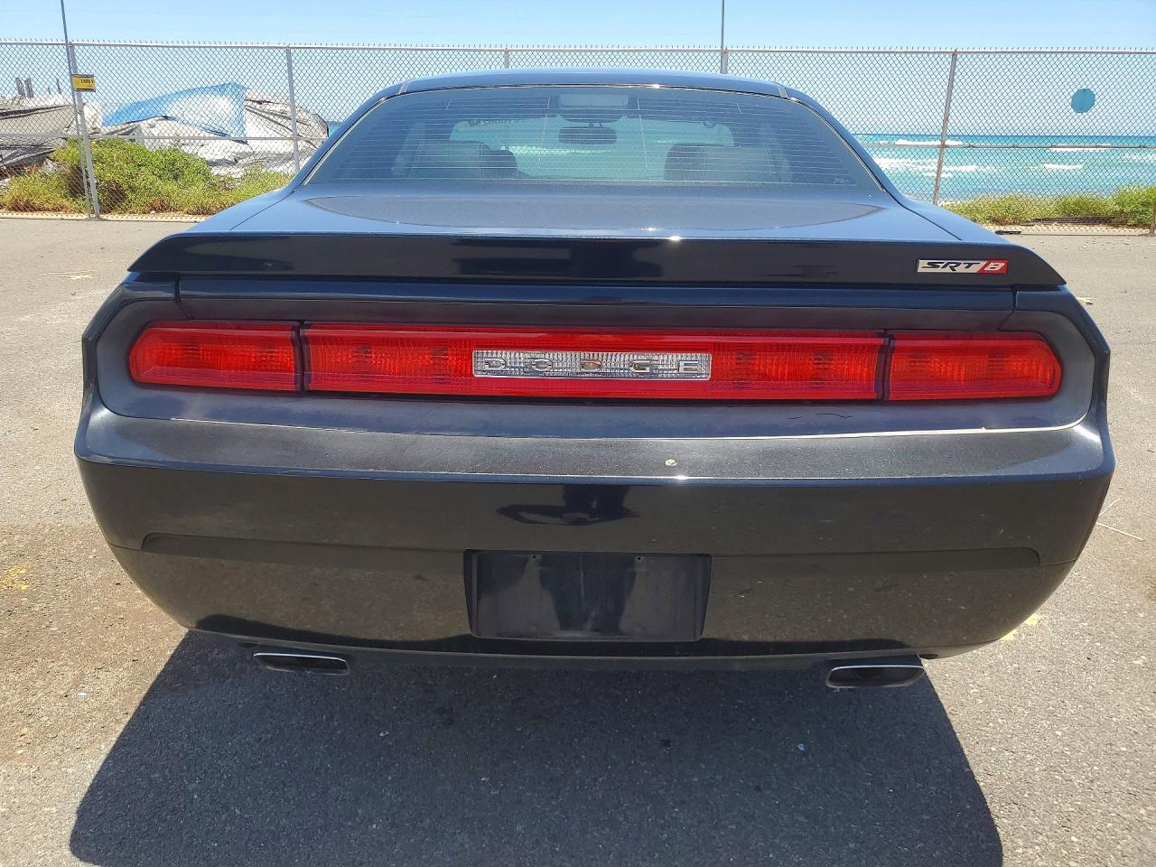 Dodge Challenger Srt-8
