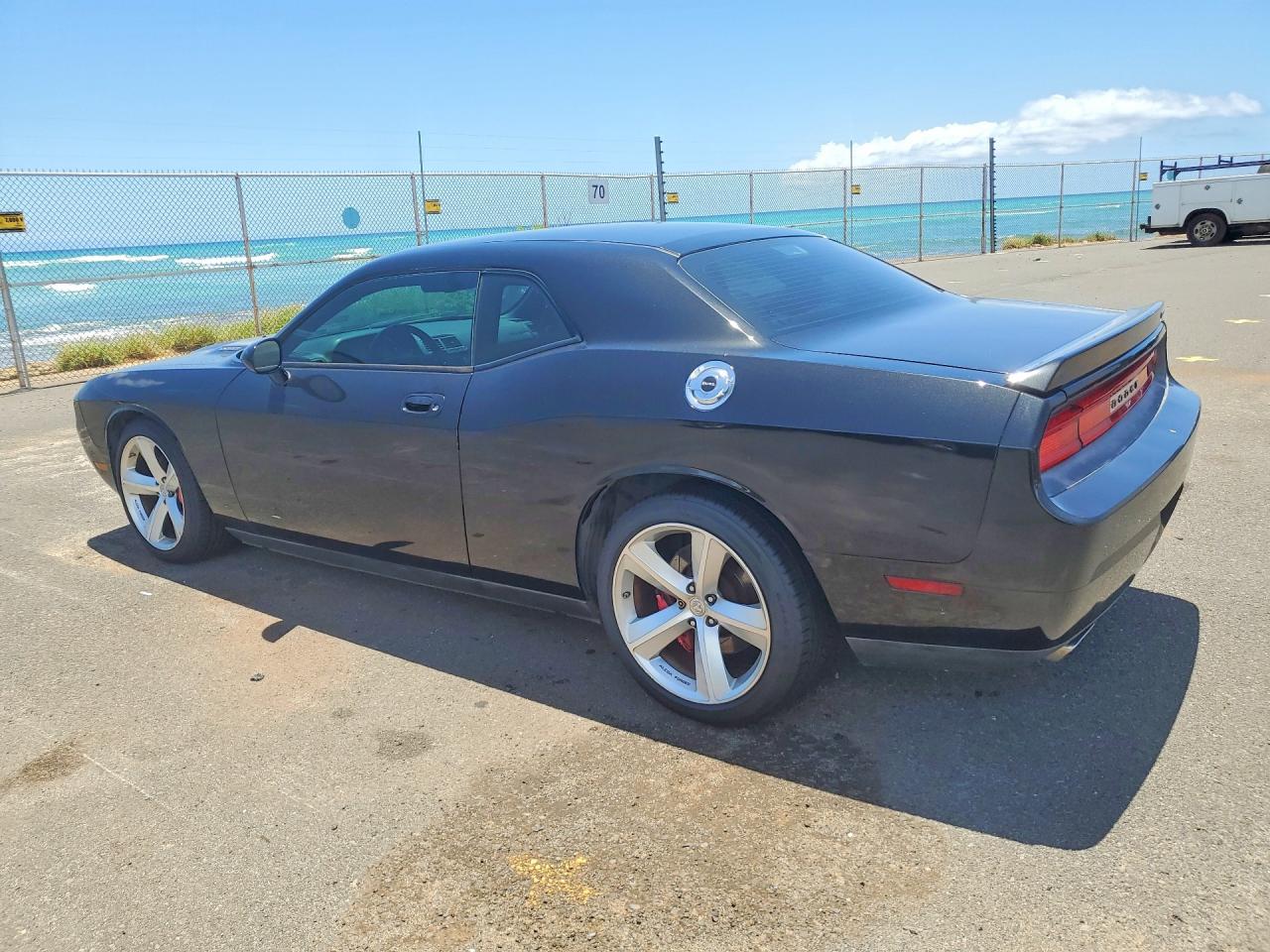 Dodge Challenger Srt-8