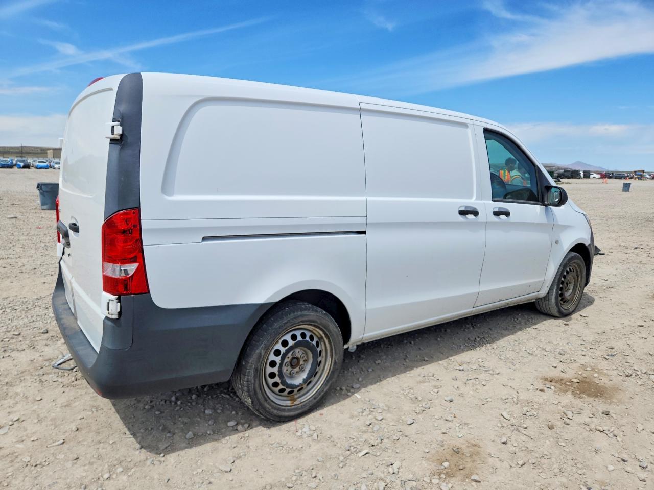 Mercedes-Benz Metris