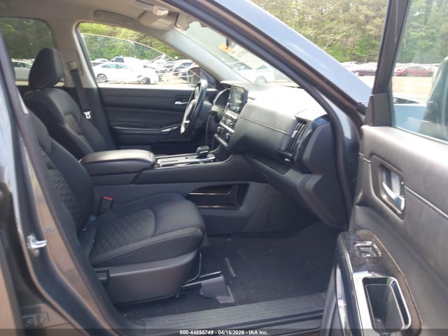 Nissan Pathfinder Sv 2wd