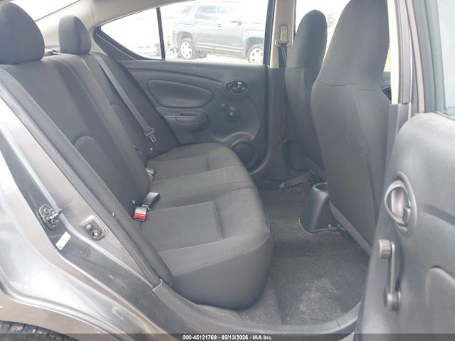 Nissan Versa 1.6 S