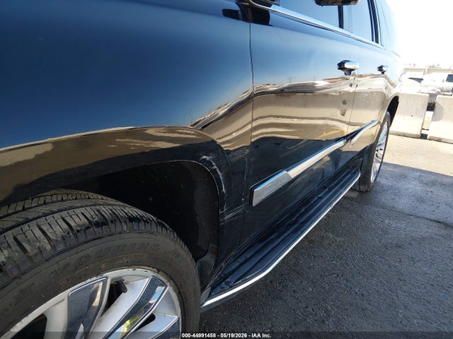 Cadillac Escalade Luxury