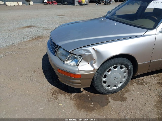 Lexus LS 400