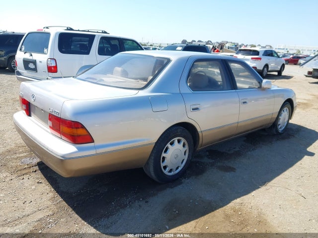 Lexus LS 400