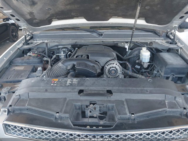 Chevrolet Suburban 1500 Ltz