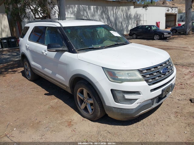 Salvage Ford Explorer Image