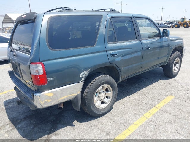 Toyota 4Runner Sr5