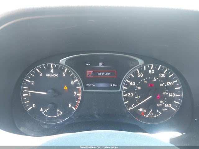Nissan Pathfinder Sv