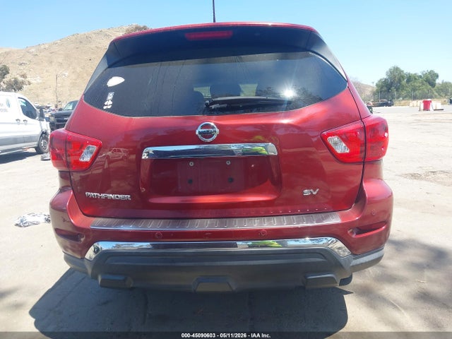 Nissan Pathfinder Sv