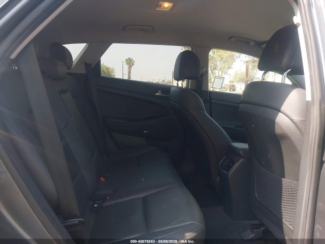 Hyundai TUCSON Se Plus