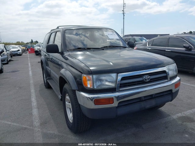 Salvage Toyota 4Runner Image