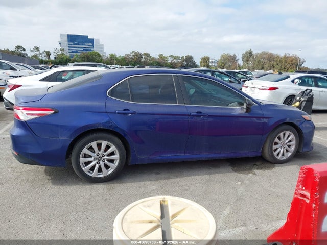 Toyota Camry Le