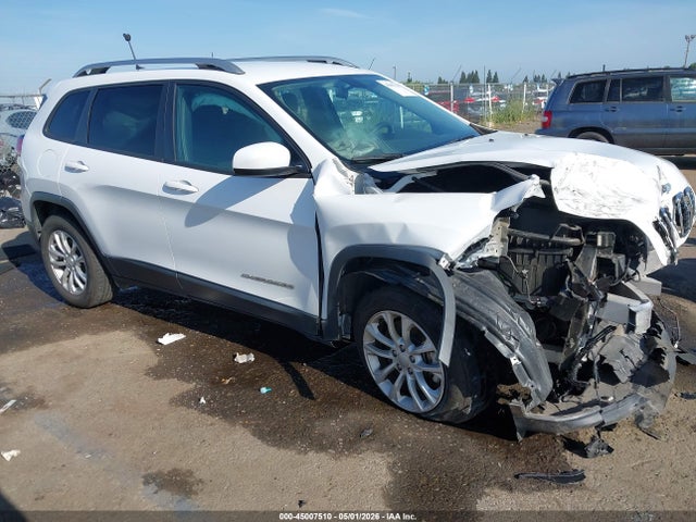 Salvage Jeep Cherokee Image