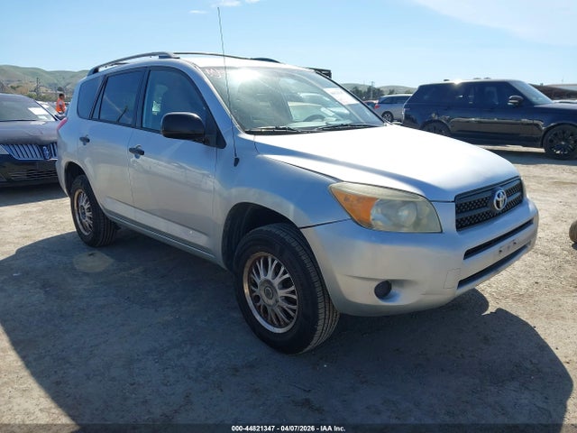 Salvage Toyota RAV4 Image