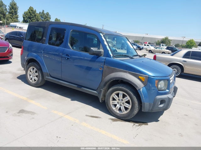 Salvage Honda Element Image
