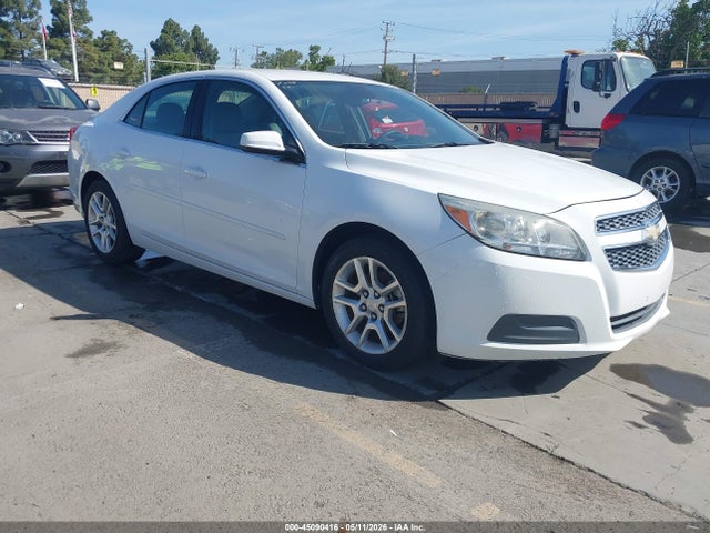 Salvage Chevrolet Malibu Image