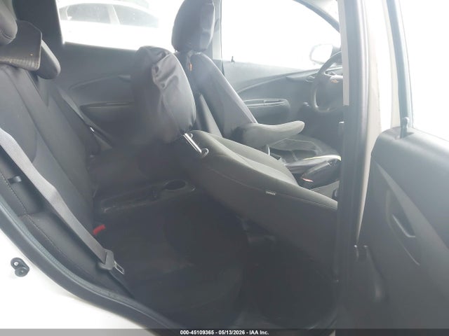 Chevrolet Spark Ls Cvt