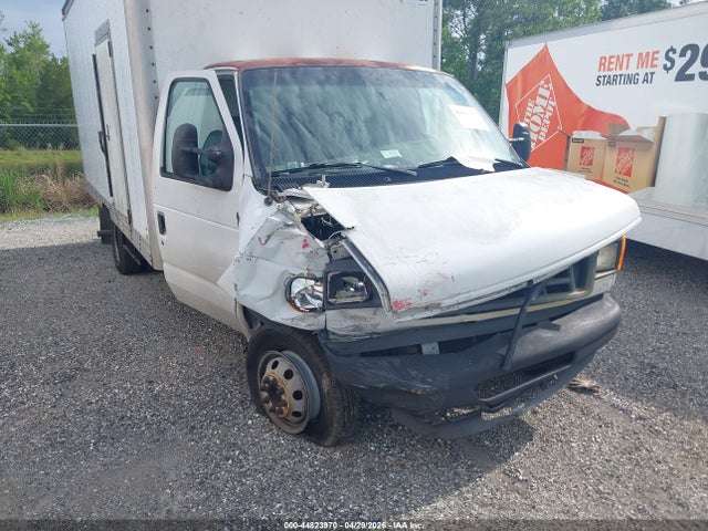 Ford E-350 Standard