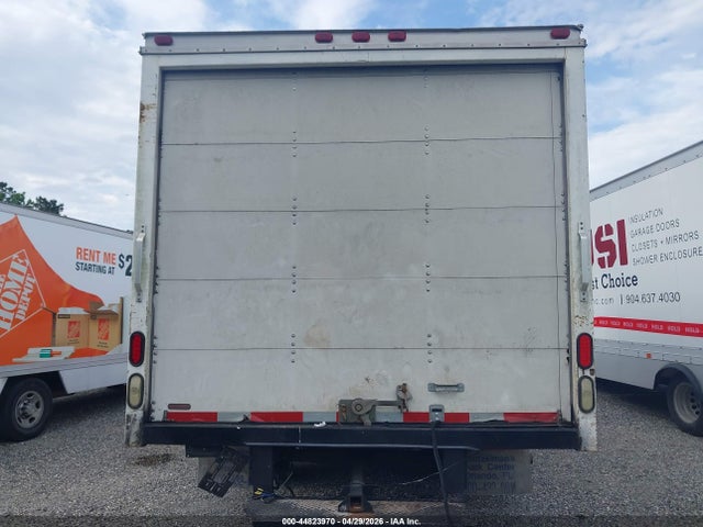 Ford E-350 Standard