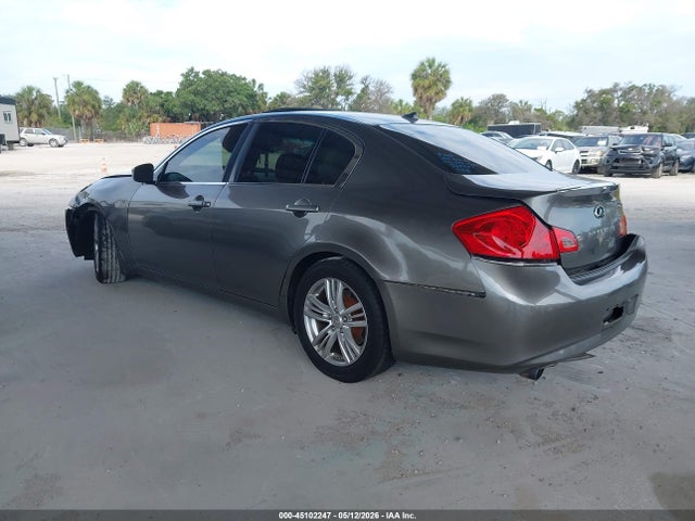 INFINITI G37 Journey