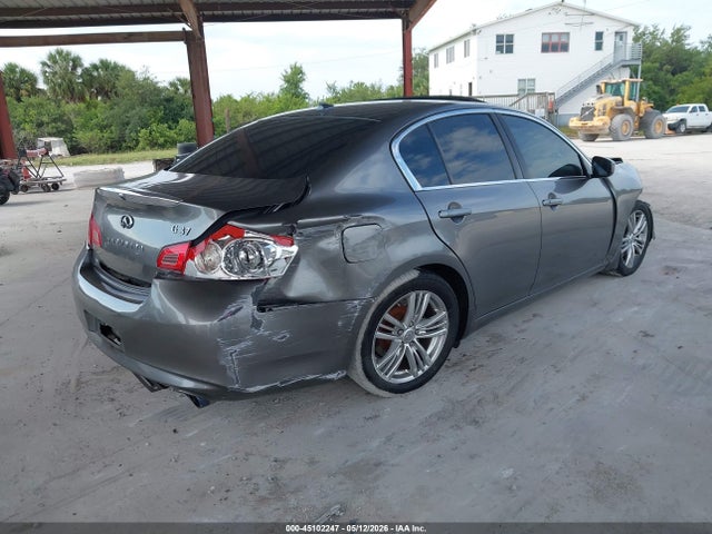 INFINITI G37 Journey