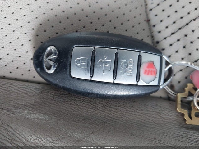 INFINITI G37 Journey