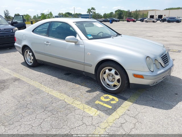 Salvage Mercedes-Benz Clk-class Image