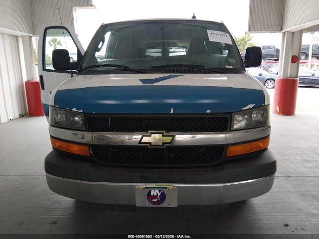 Chevrolet Express Lt