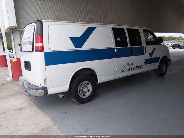 Chevrolet Express Lt