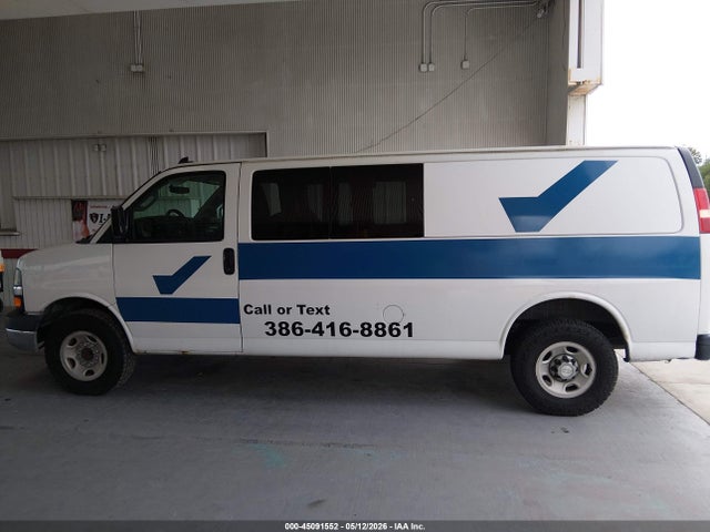 Chevrolet Express Lt