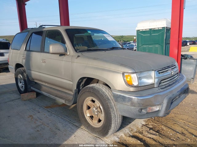 Salvage Toyota 4Runner Image