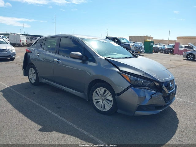 Salvage Nissan LEAF Image